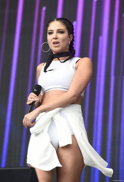 Tula Paulinea Contostavlos
