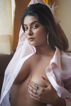 Bong model Chandrika Desai